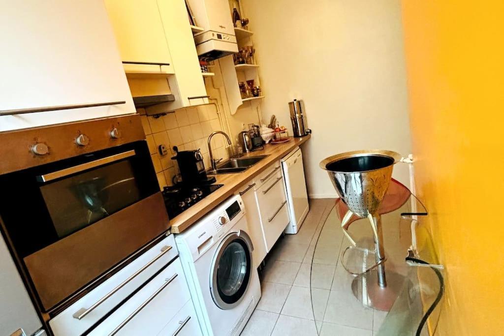 Apartment Bohemien And Arty